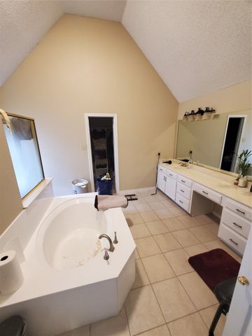 4201 Murwick Drive, Arlington, TX 76016