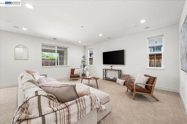 405 Wayland Loop, Livermore, CA 94550