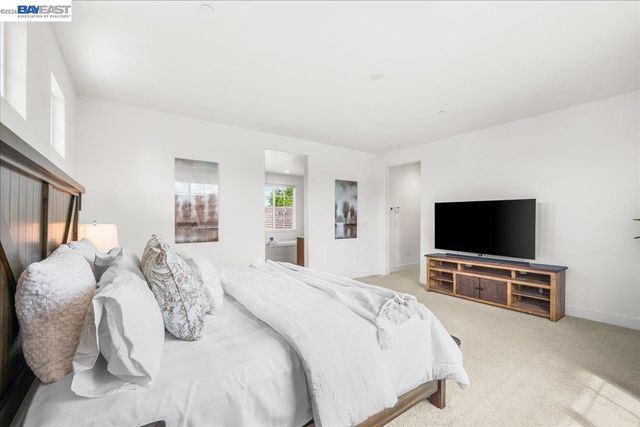 405 Wayland Loop, Livermore, CA 94550