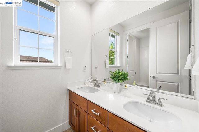 405 Wayland Loop, Livermore, CA 94550