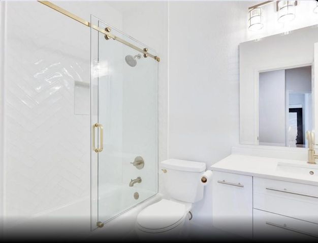 405 Alva DR, Spicewood, TX 78669