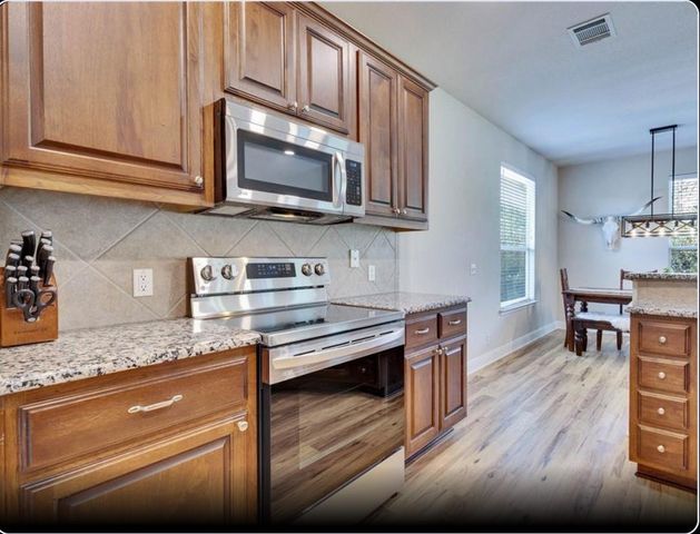 405 Alva DR, Spicewood, TX 78669