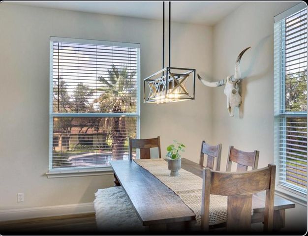 405 Alva DR, Spicewood, TX 78669