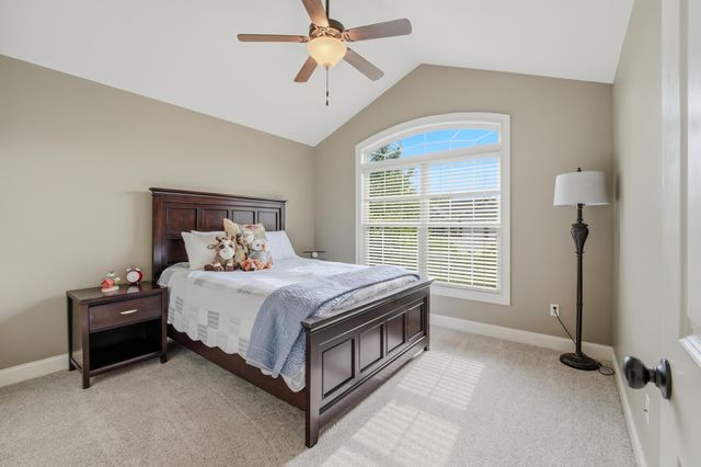 4514 WEYBRIDGE DR, Columbia, MO 65203