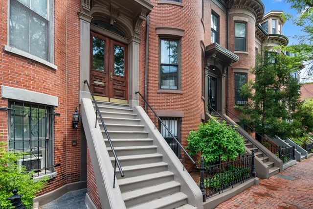 85 Dartmouth St 2, Boston, MA 02116
