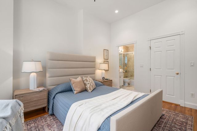 85 Dartmouth St 2, Boston, MA 02116
