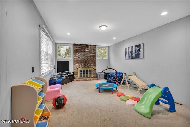 25 Nedshire Drive, Middletown, NJ 07748
