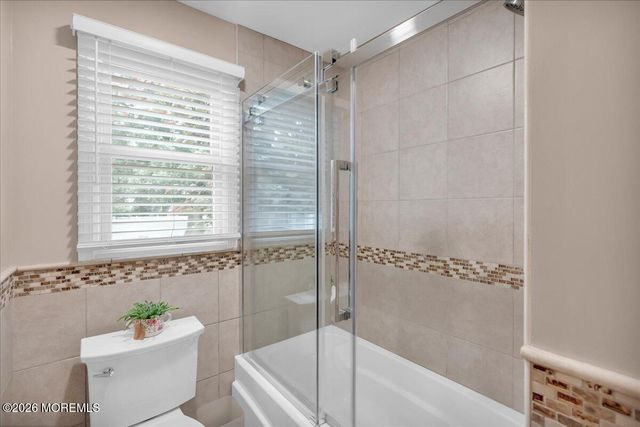 25 Nedshire Drive, Middletown, NJ 07748