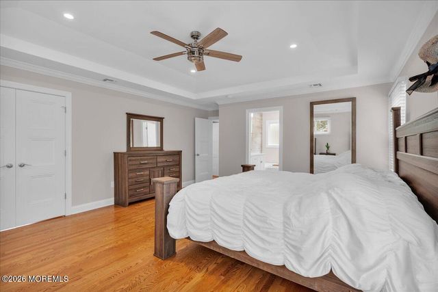 25 Nedshire Drive, Middletown, NJ 07748