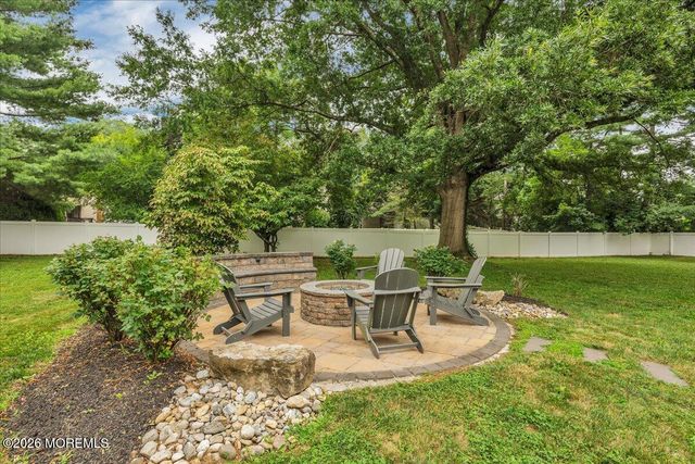 25 Nedshire Drive, Middletown, NJ 07748
