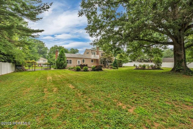 25 Nedshire Drive, Middletown, NJ 07748