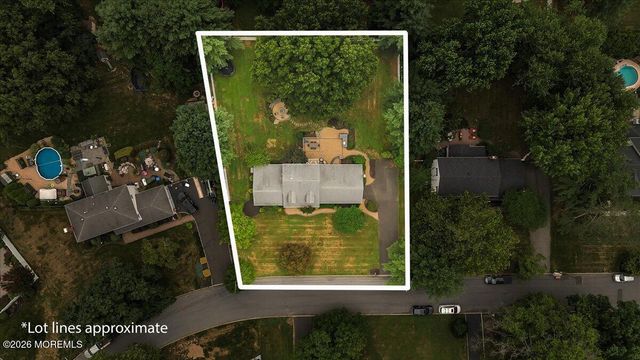25 Nedshire Drive, Middletown, NJ 07748