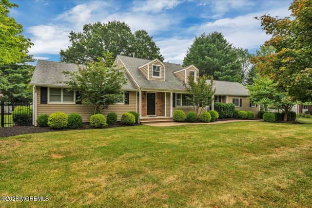 25 Nedshire Drive, Middletown, NJ 07748