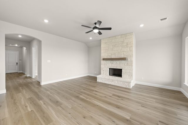 241 Pine Leaf Trail, Waxahachie, TX 75165
