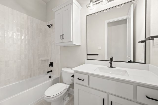 241 Pine Leaf Trail, Waxahachie, TX 75165