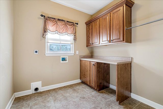 4234 DAWSON RIDGE DR, Millington, TN 38053