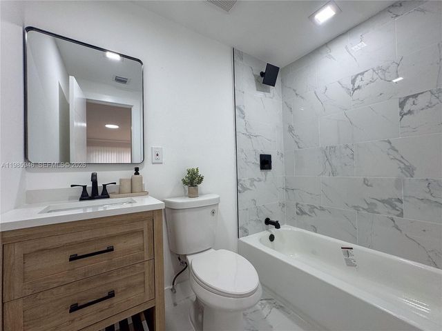 15545 Arizona Rd, Homestead, FL 33033