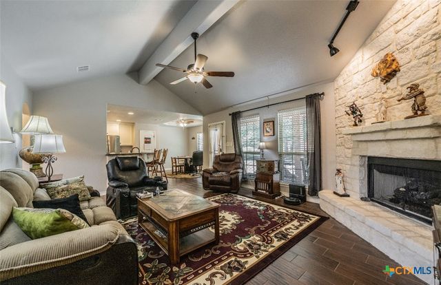 1421 Cottonwood Road, Fischer, TX 78623