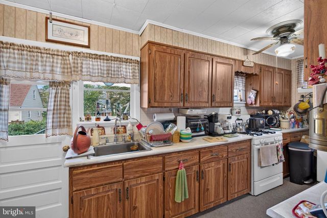 17 DELREY AVE, Catonsville, MD 21228