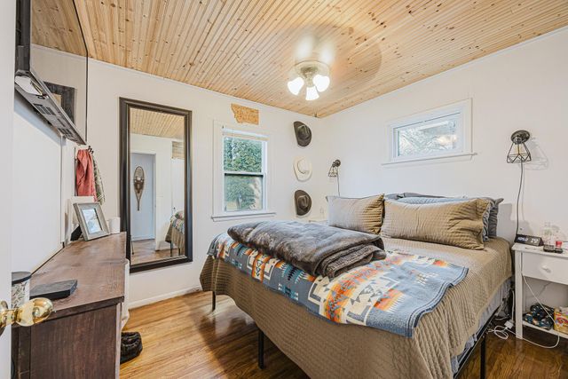 1545 15th Street S, Fargo, ND 58103