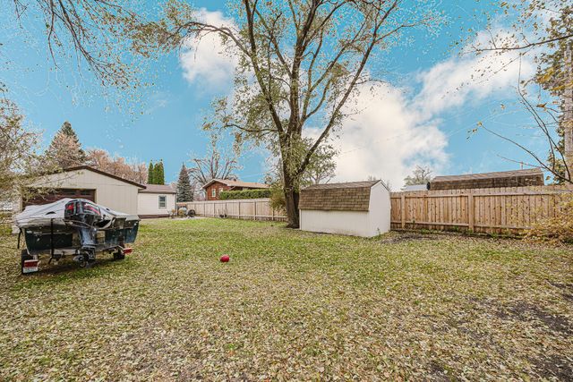 1545 15th Street S, Fargo, ND 58103