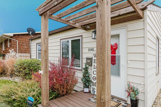 1545 15th Street S, Fargo, ND 58103