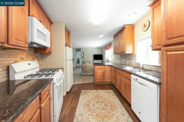 1035 Peralta 16, Concord, CA 94520