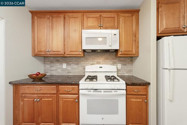 1035 Peralta 16, Concord, CA 94520