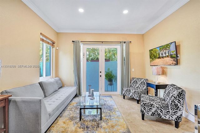 18093 NW 87th Pl 0, Hialeah, FL 33018