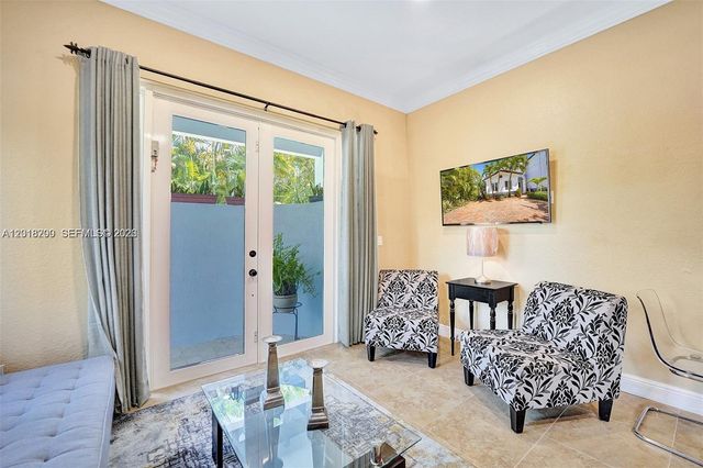 18093 NW 87th Pl 0, Hialeah, FL 33018
