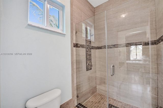 18093 NW 87th Pl 0, Hialeah, FL 33018