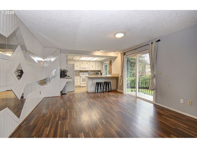 1015 Nw 123RD Cir, Vancouver, WA 98685