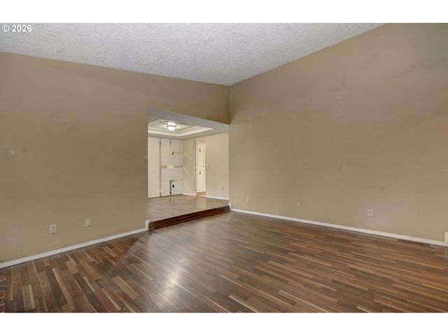 1015 Nw 123RD Cir, Vancouver, WA 98685