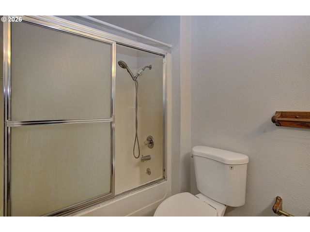 1015 Nw 123RD Cir, Vancouver, WA 98685