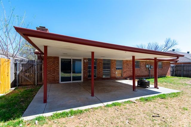 8901 S Kentucky Avenue, Oklahoma City, OK 73159