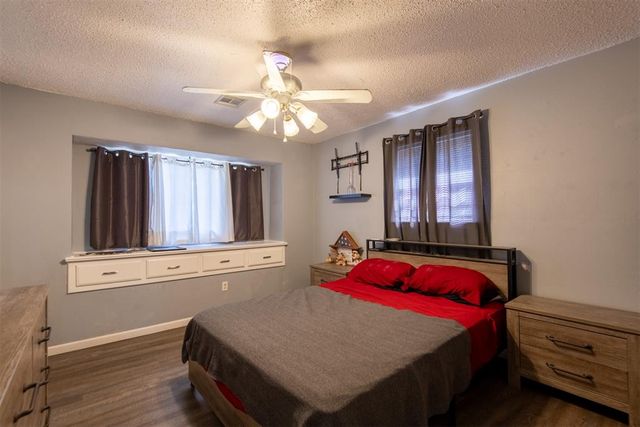 8901 S Kentucky Avenue, Oklahoma City, OK 73159