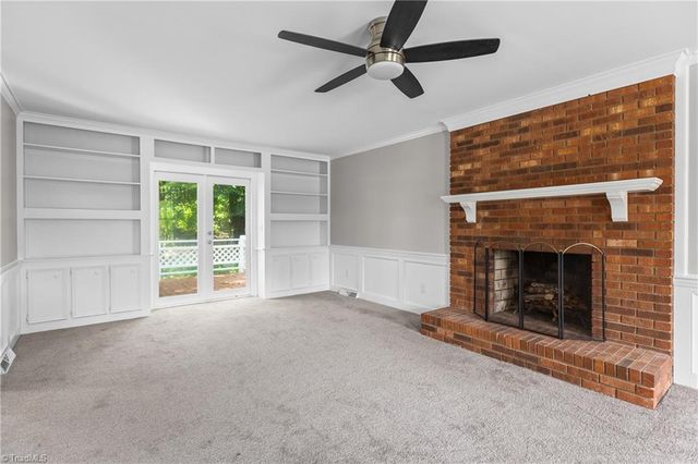 2094 Pembrooke Forest Drive, Winston-salem, NC 27106