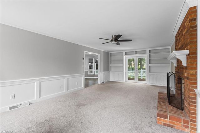 2094 Pembrooke Forest Drive, Winston-salem, NC 27106