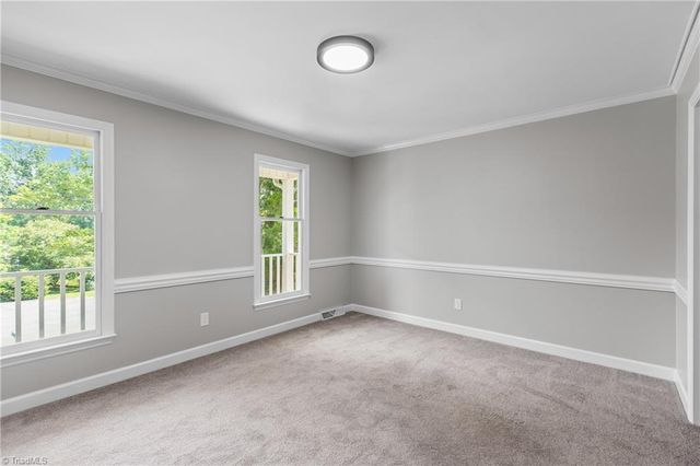 2094 Pembrooke Forest Drive, Winston-salem, NC 27106