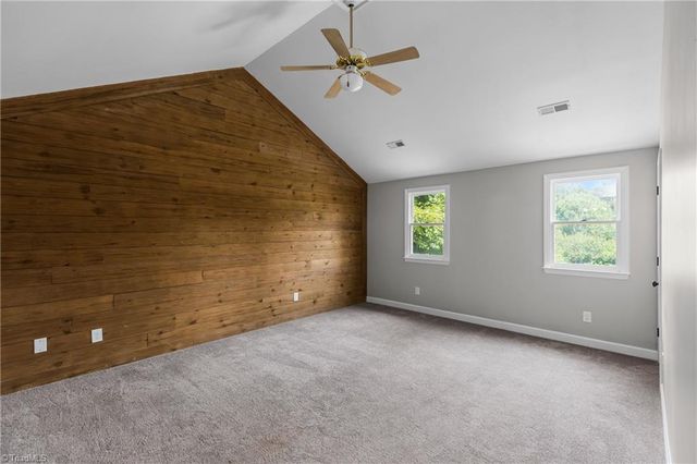2094 Pembrooke Forest Drive, Winston-salem, NC 27106