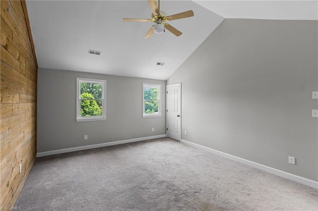 2094 Pembrooke Forest Drive, Winston-salem, NC 27106