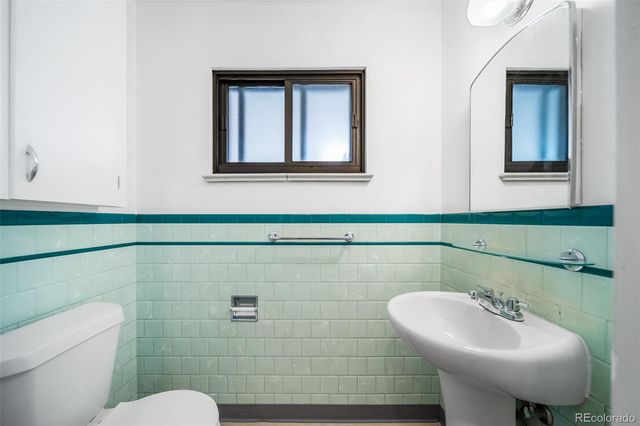 2228 Newark Street, Aurora, CO 80010