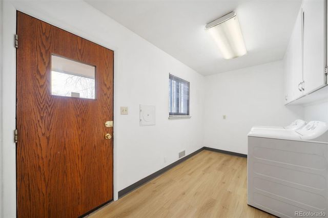 2228 Newark Street, Aurora, CO 80010