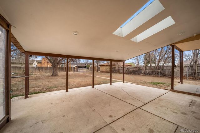 2228 Newark Street, Aurora, CO 80010