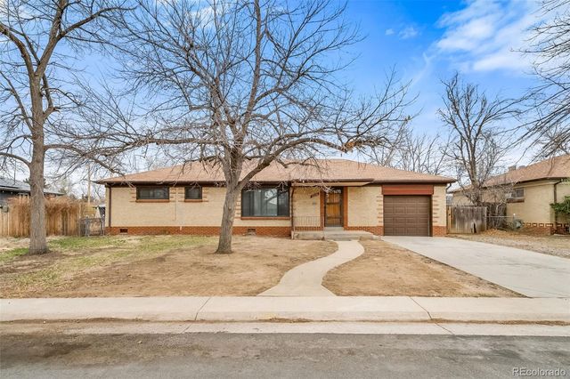 2228 Newark Street, Aurora, CO 80010