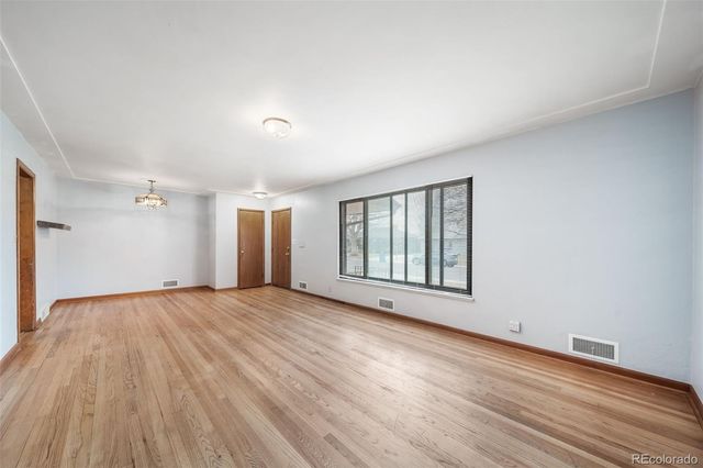 2228 Newark Street, Aurora, CO 80010