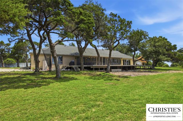 8901 Grandview DR, Jonestown, TX 78645