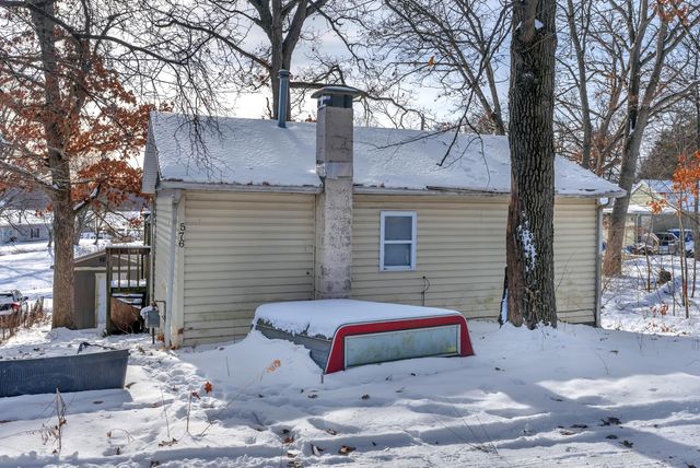 576 Lake Eliza Gateway, Hebron, IN 46341