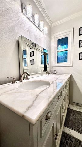 16478 Hale Mountain Road, Morrow, AR 72749