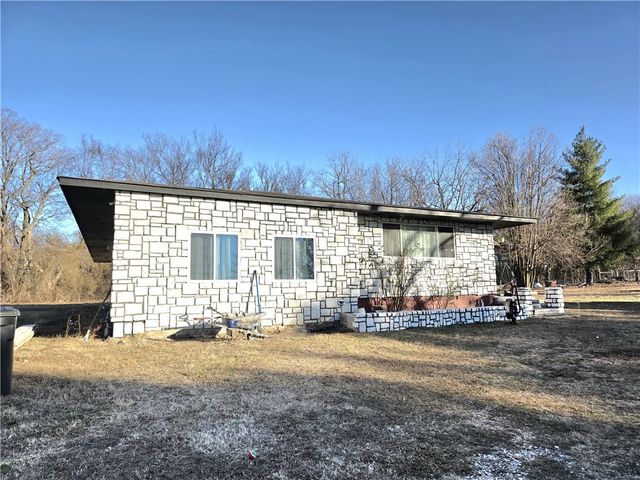 16478 Hale Mountain Road, Morrow, AR 72749